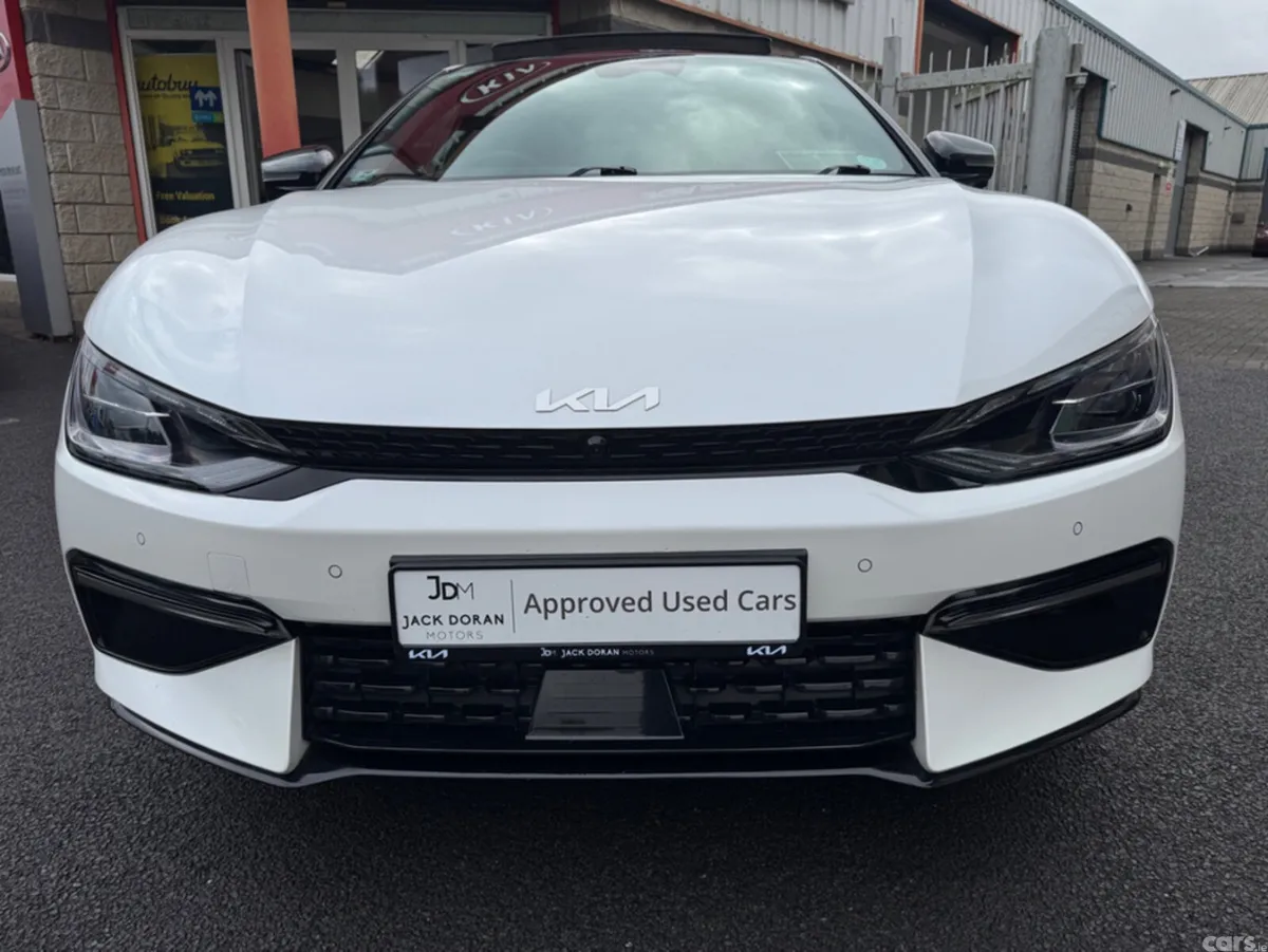 Kia EV6 Hatchback, Electric, 2023, White