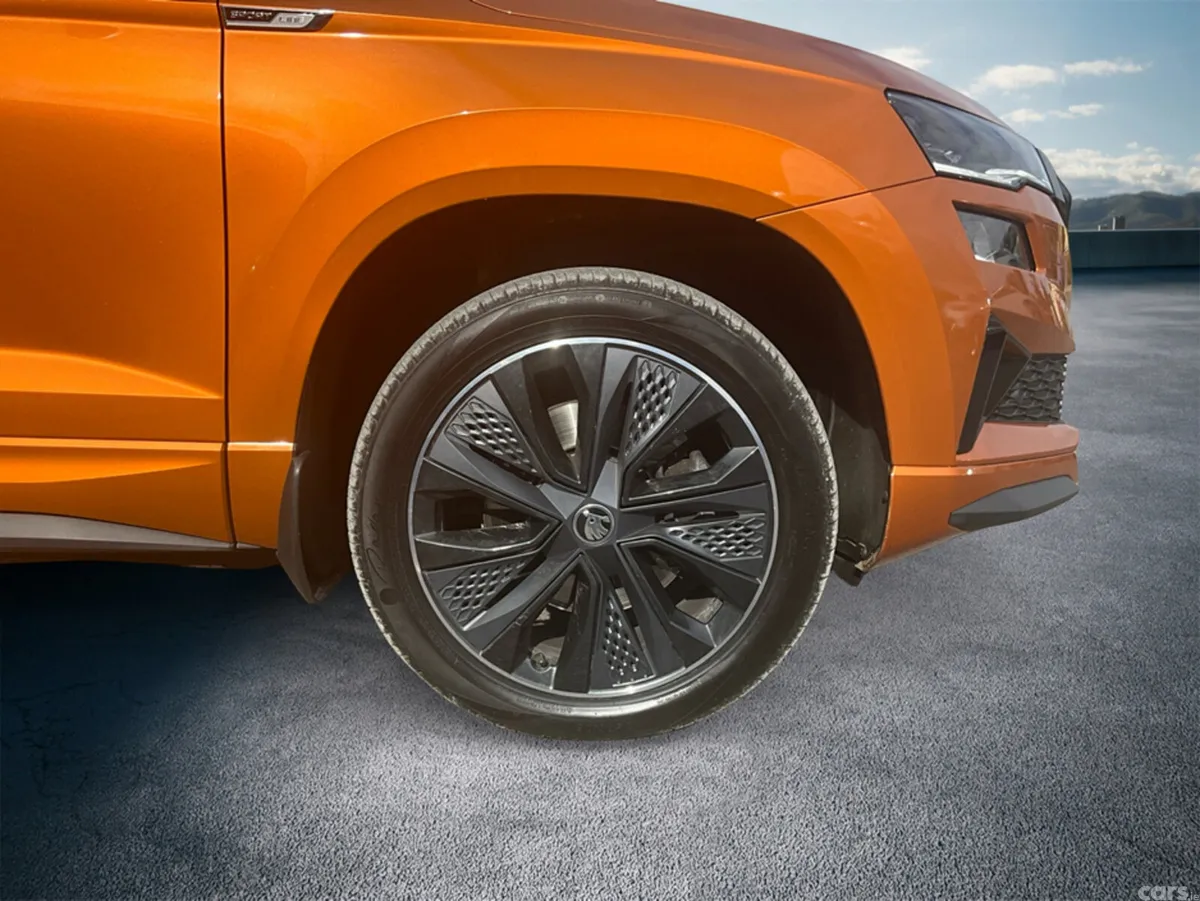 Skoda Karoq SUV, Diesel, 2023, Orange