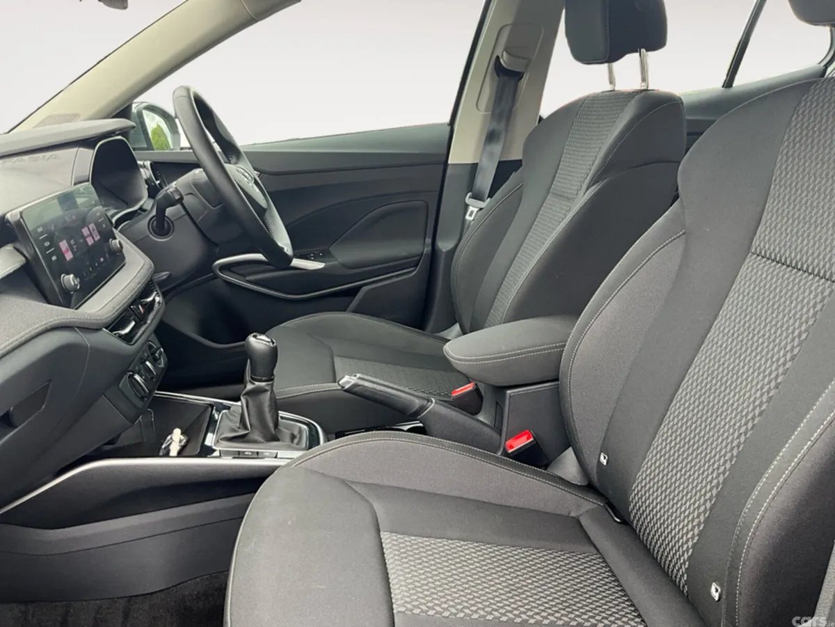 Skoda Fabia Hatchback, Petrol, 2023, Grey