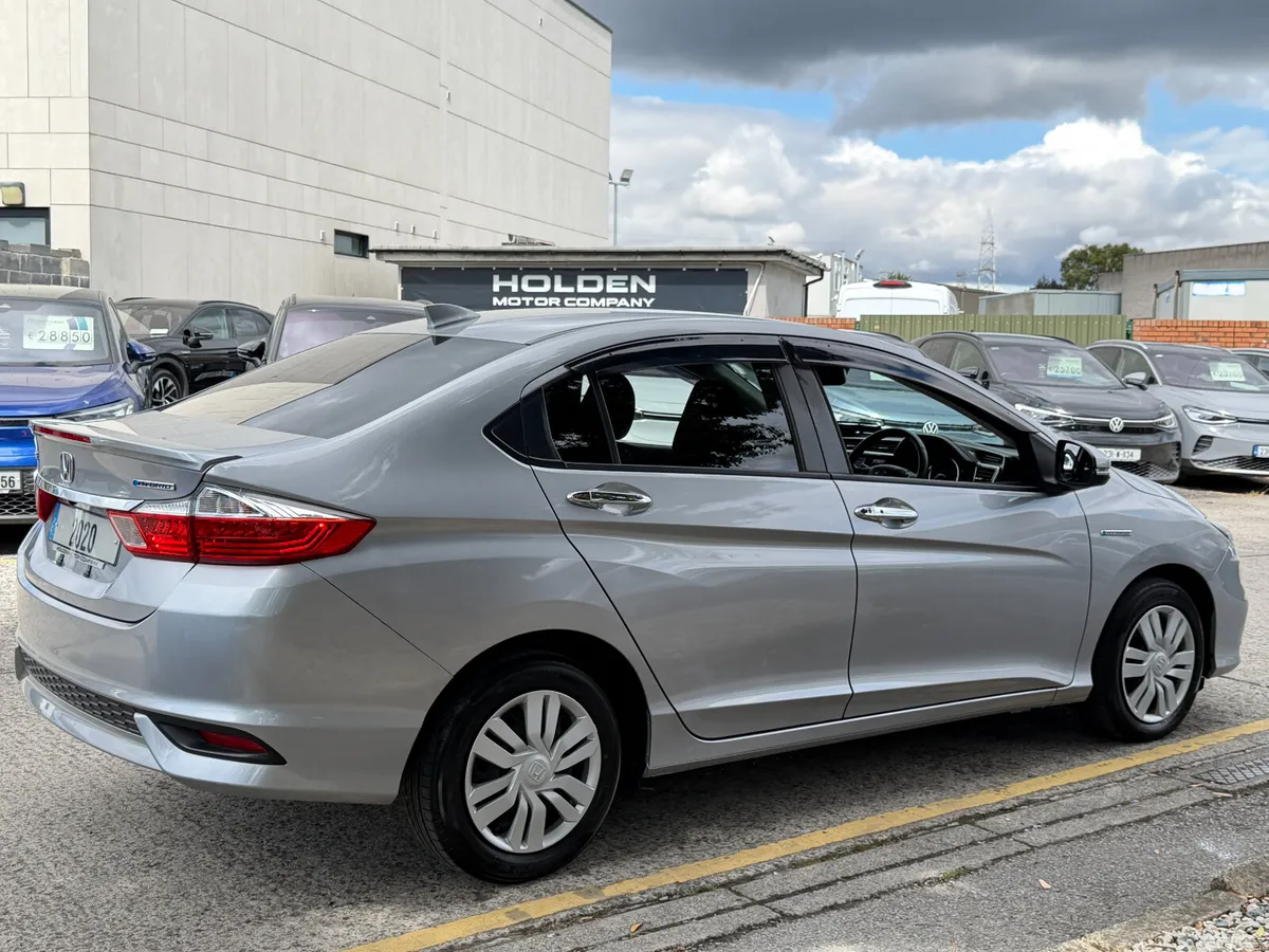 Honda Grace Saloon, Petrol Hybrid, 2020, Silver