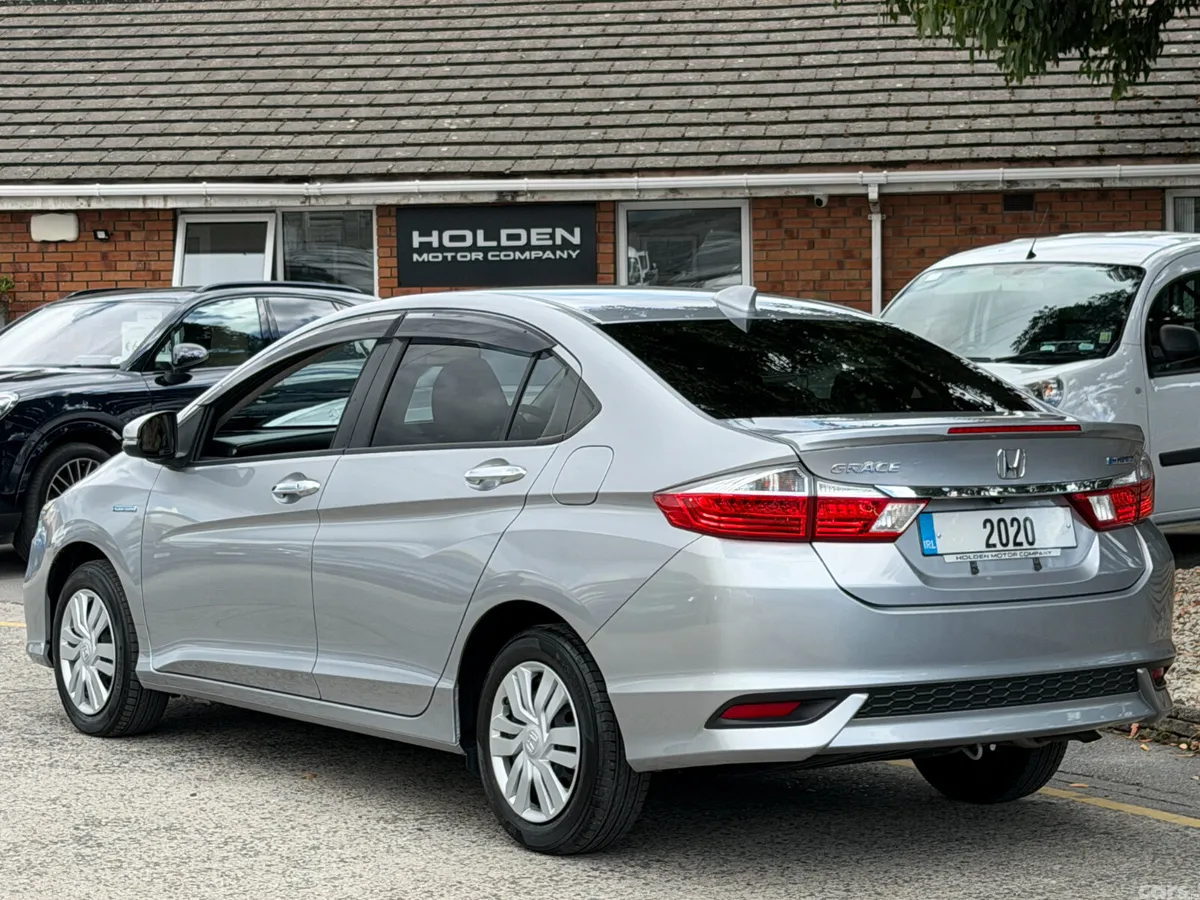 Honda Grace Saloon, Petrol Hybrid, 2020, Silver