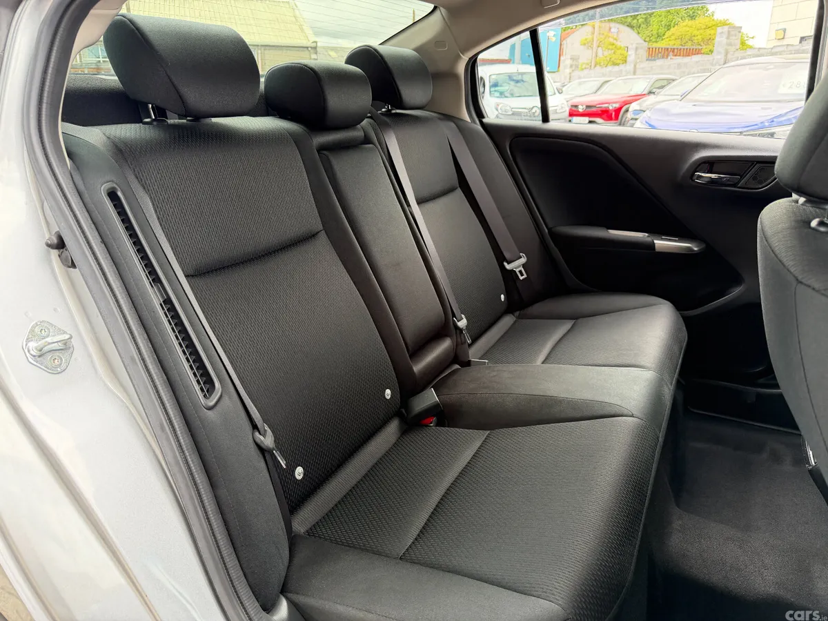 Honda Grace Saloon, Petrol Hybrid, 2020, Silver