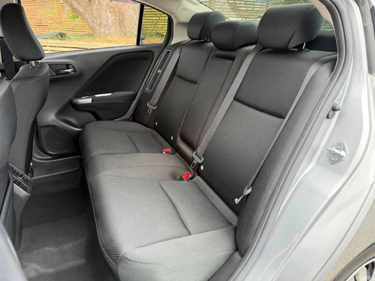 Honda Grace Saloon, Petrol Hybrid, 2020, Silver