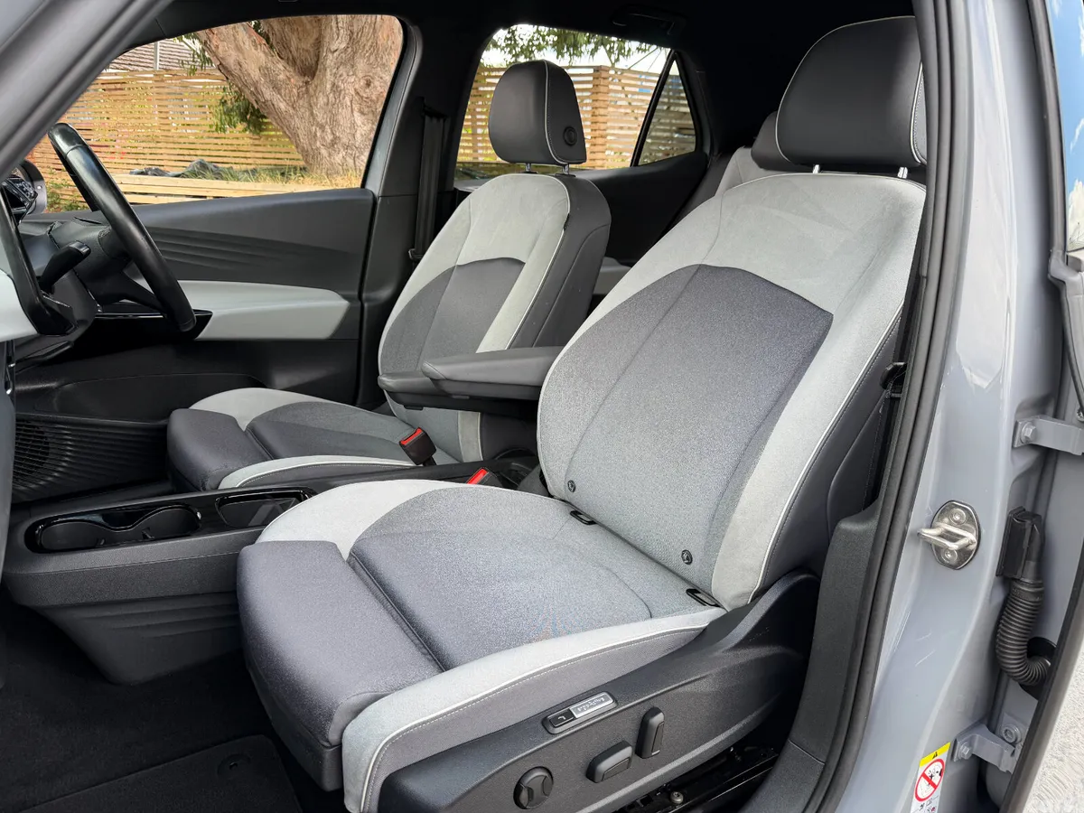 Volkswagen ID.3 Hatchback, Electric, 2021, Grey