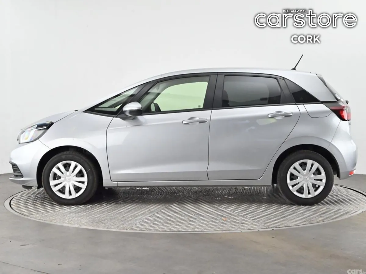 Honda Fit Hatchback, Petrol Hybrid, 2023, White