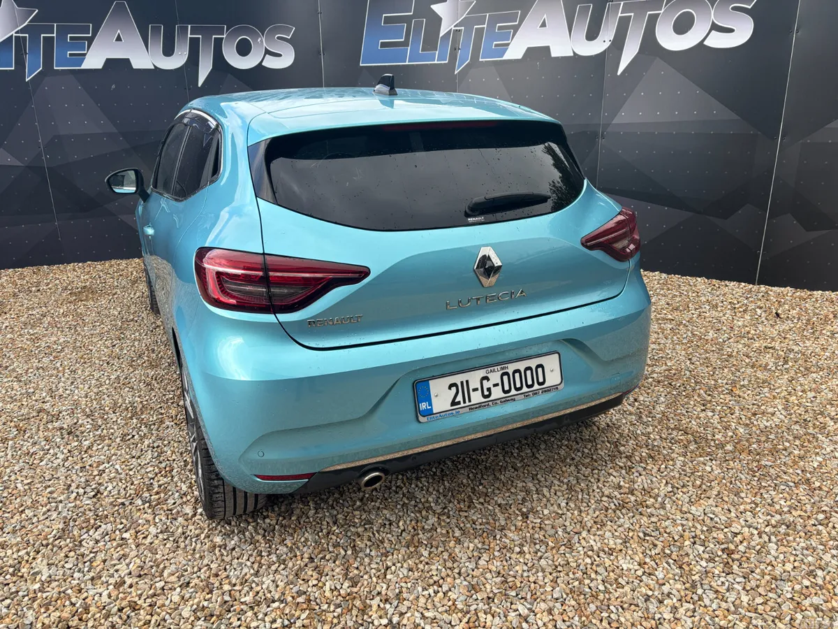 Renault Clio Hatchback, Petrol, 2021, Blue