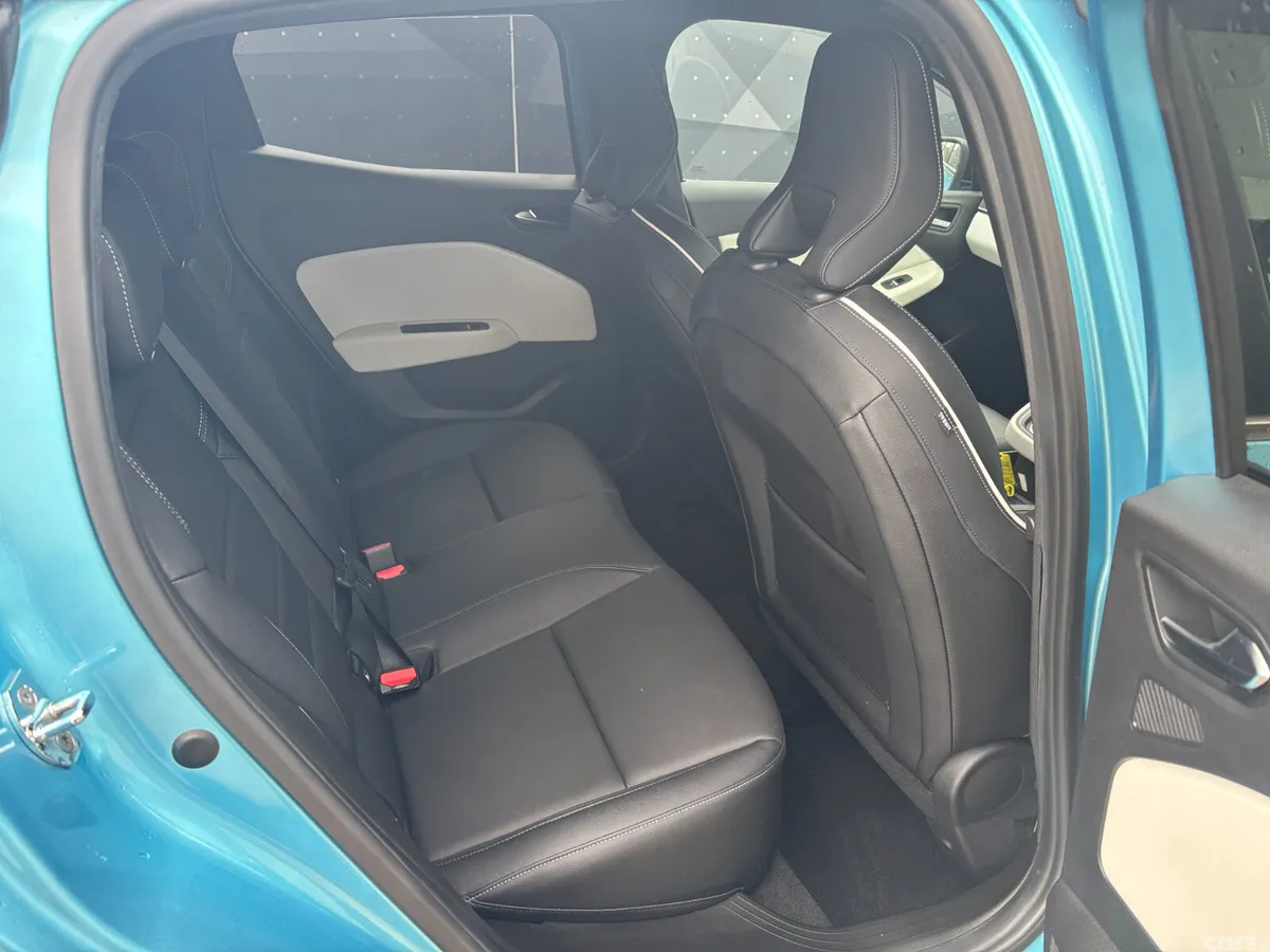 Renault Clio Hatchback, Petrol, 2021, Blue