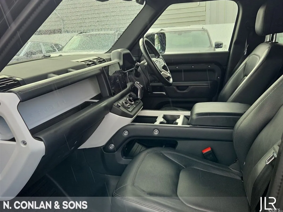 Land Rover Defender SUV, Petrol Plug-in Hybrid, 2025, Black