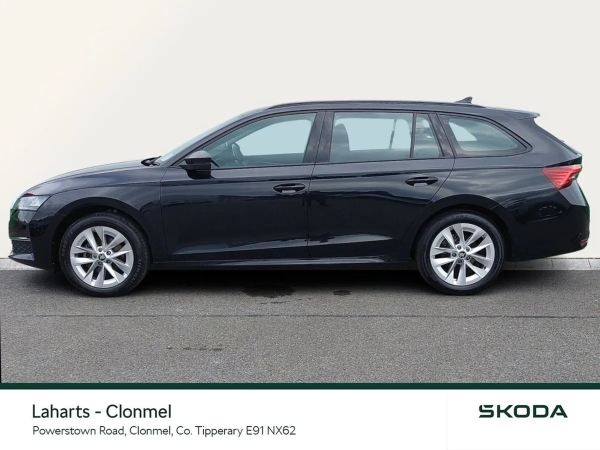 Skoda Octavia Estate, Petrol, 2026, Black
