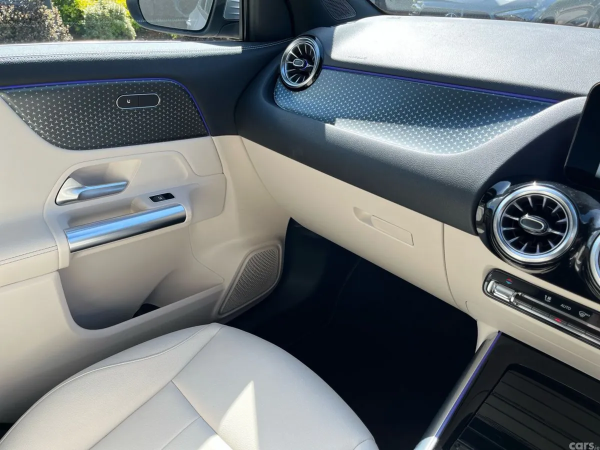 Mercedes-Benz GLA SUV, Petrol, 2026, Silver