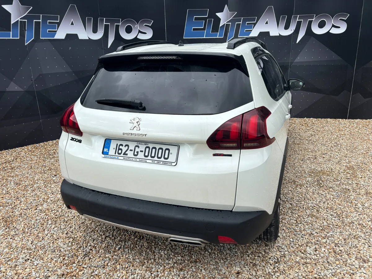 Peugeot 2008 Hatchback, Petrol, 2016, White