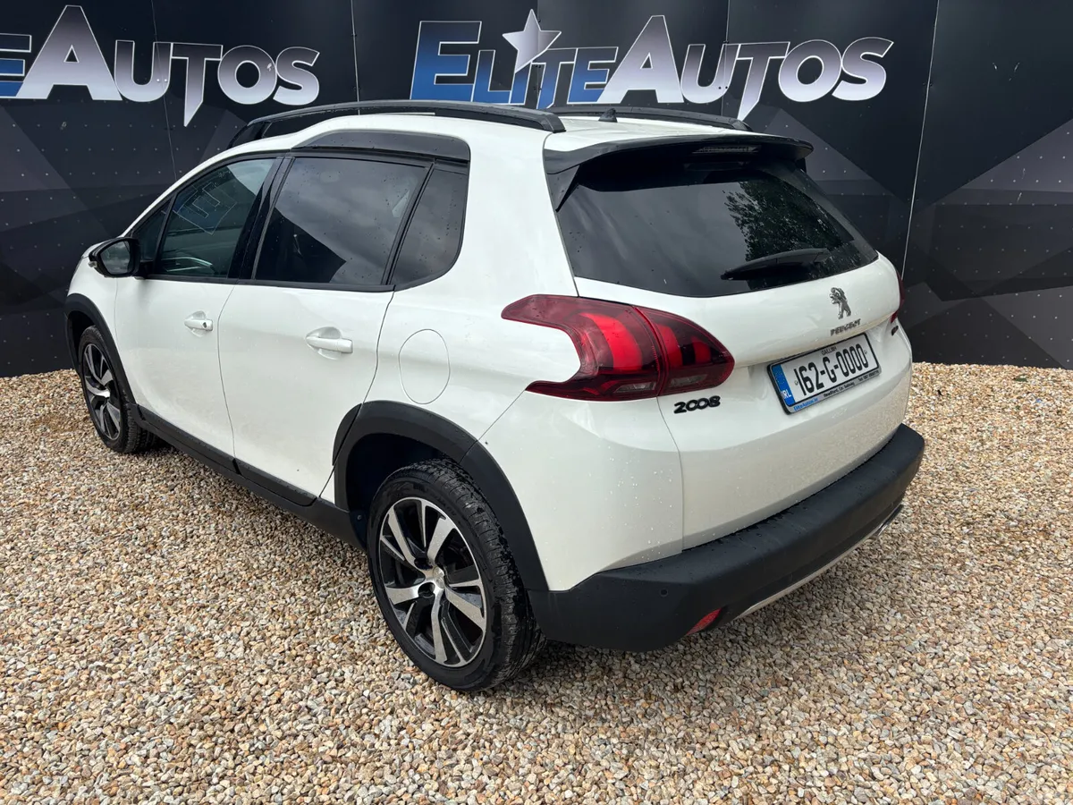 Peugeot 2008 Hatchback, Petrol, 2016, White