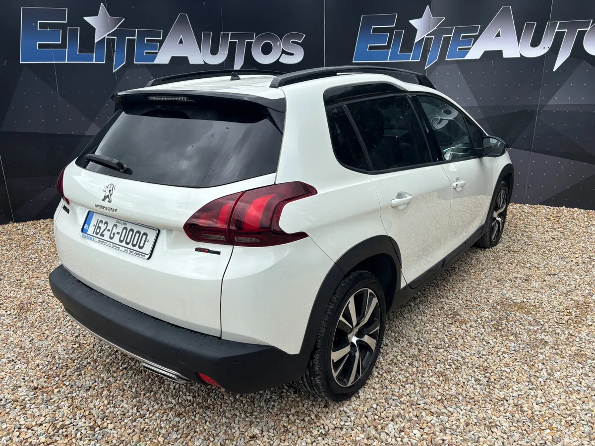 Peugeot 2008 Hatchback, Petrol, 2016, White
