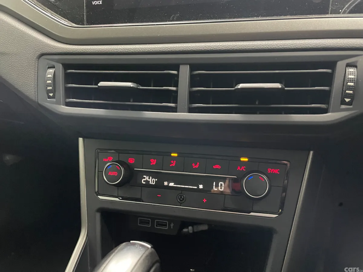 Volkswagen Polo Hatchback, Petrol, 2020, White
