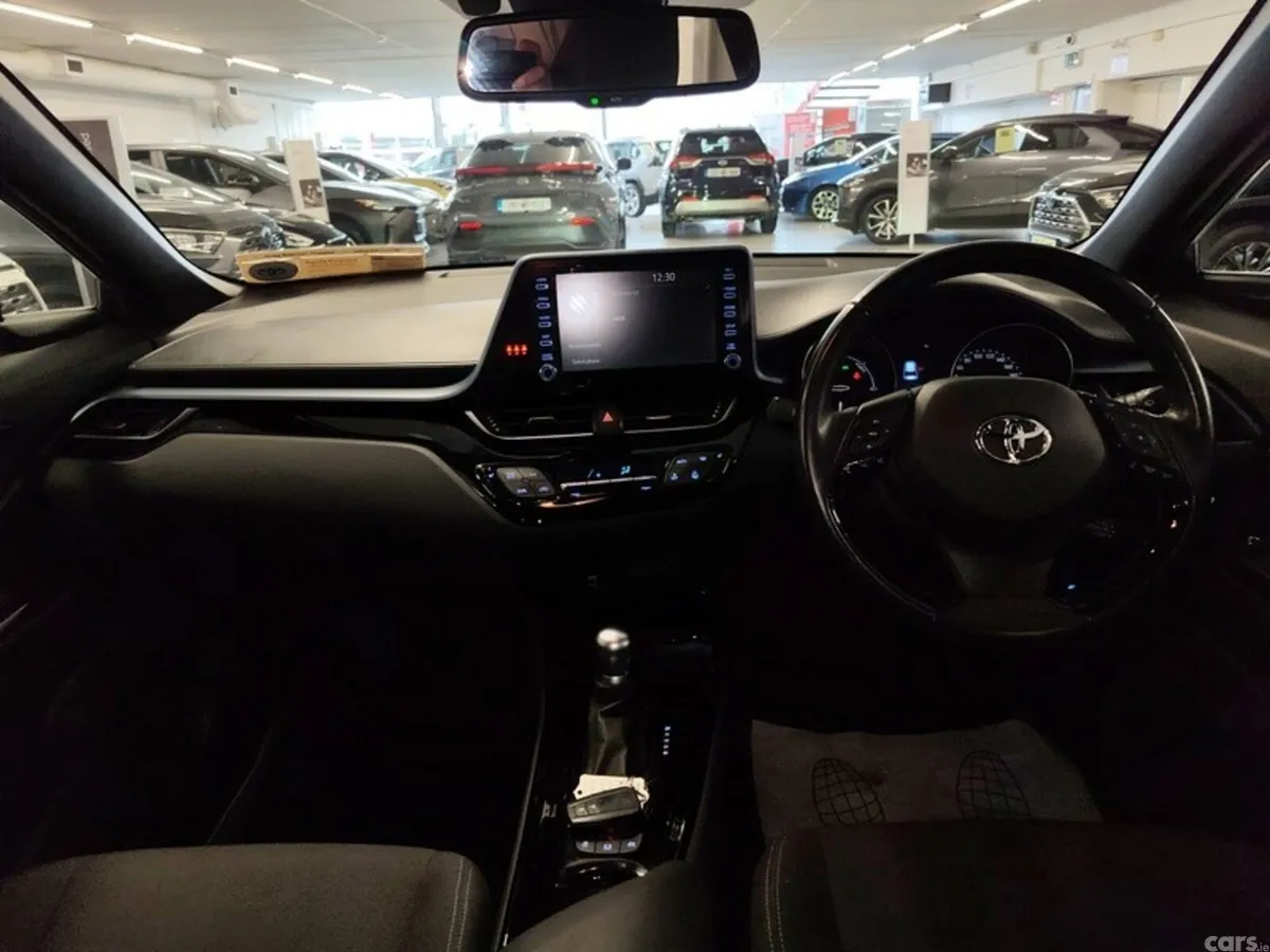 Toyota C-HR SUV, Petrol Hybrid, 2020, Blue