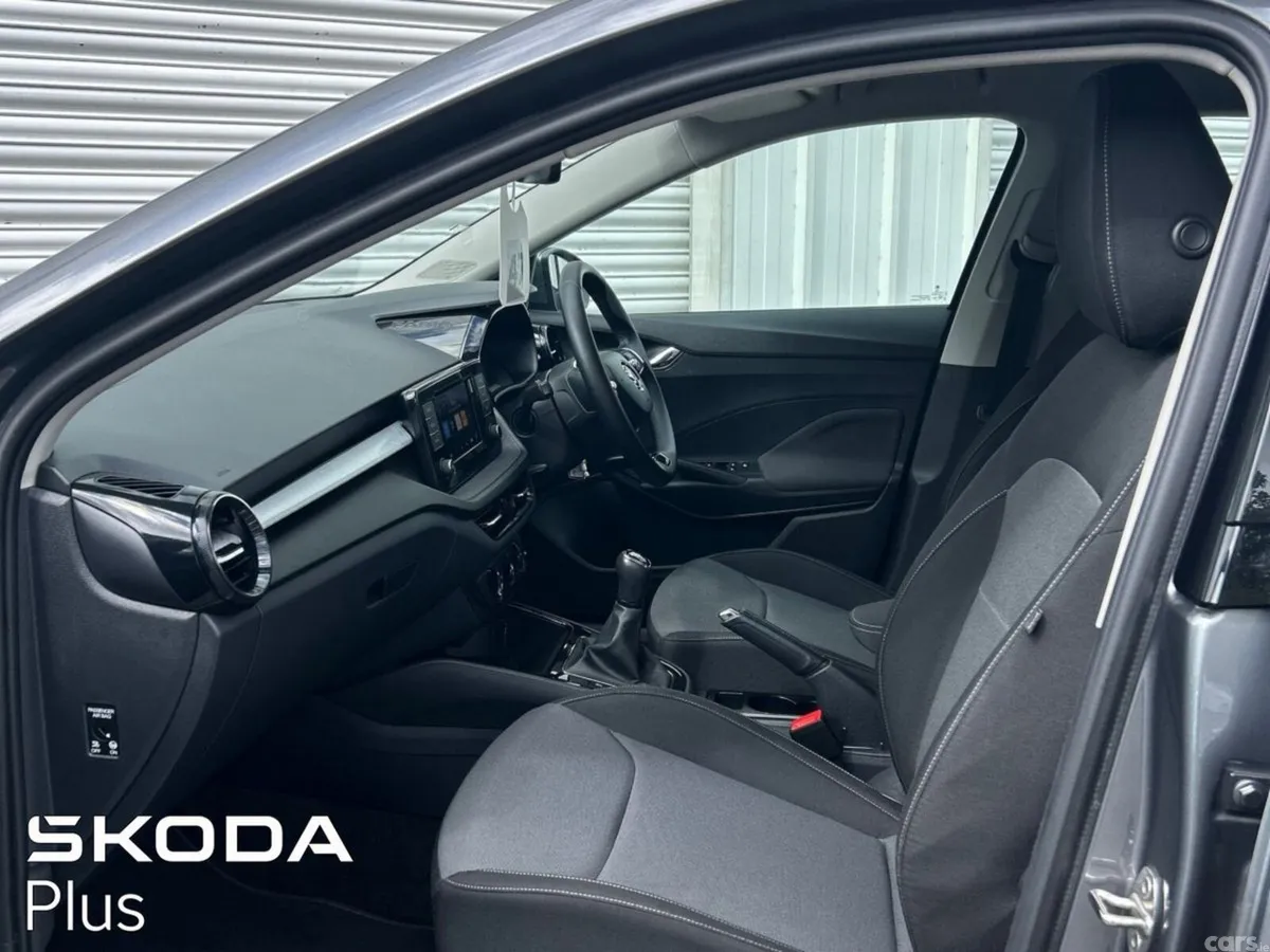 Skoda Fabia Hatchback, Petrol, 2023, Grey