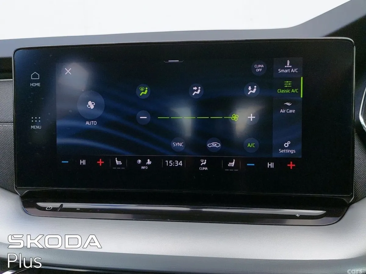 Skoda Octavia Saloon, Petrol, 2023, Grey