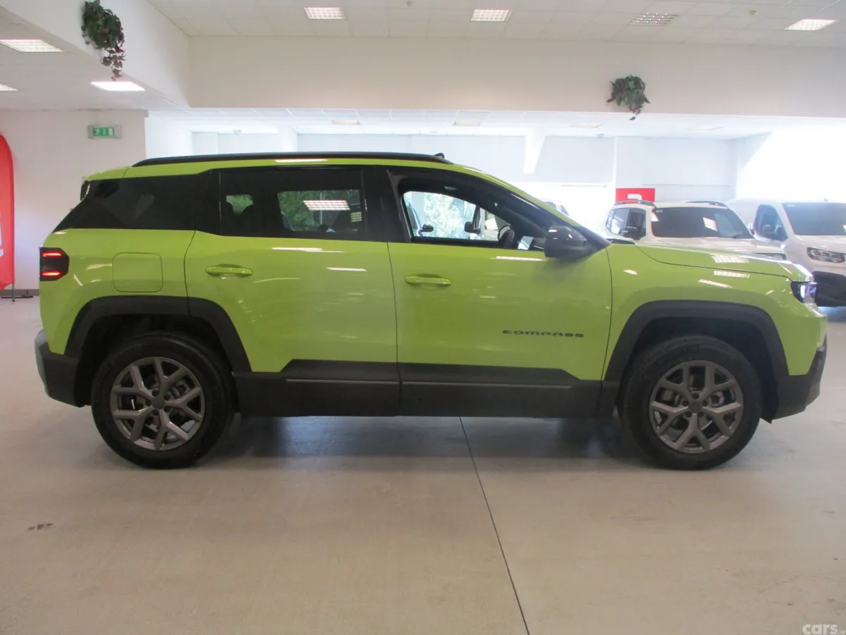 Jeep Compass SUV, Petrol, 2026, Green