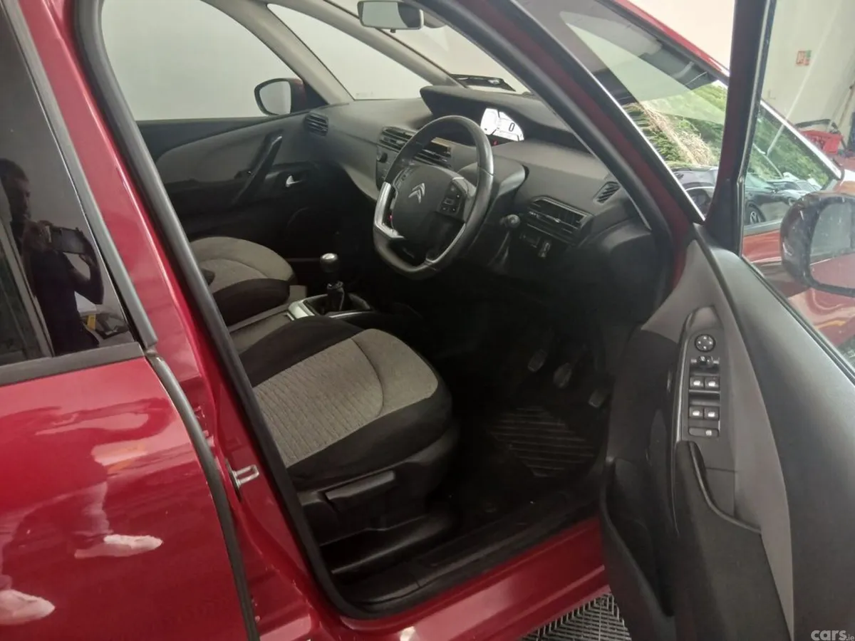 Citroen C4 Picasso MPV, Diesel, 2015, Red