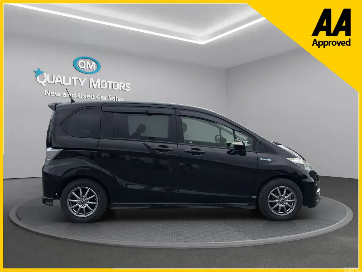 Honda Freed MPV, Petrol Hybrid, 2014, Black