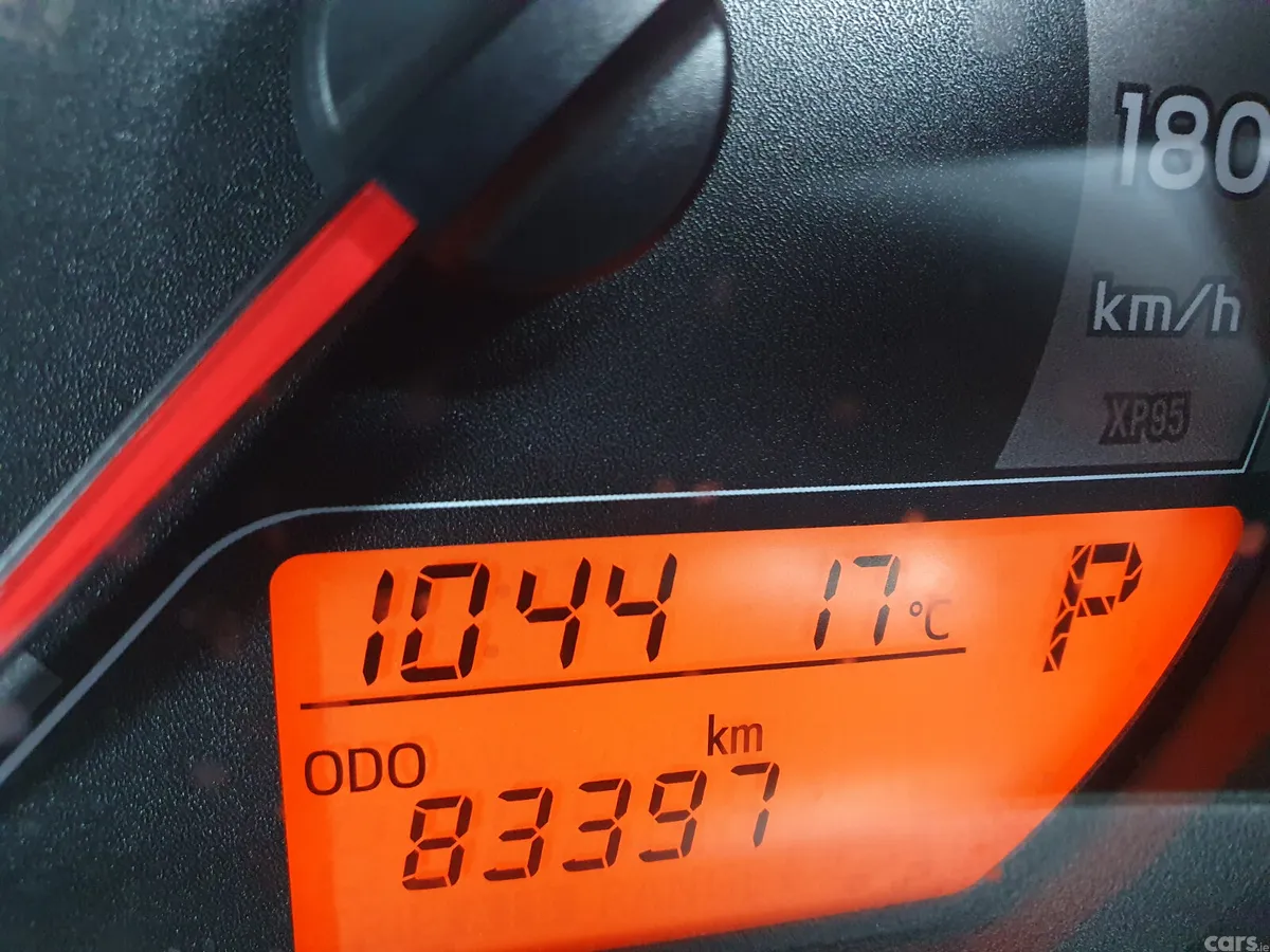 Toyota Yaris Hatchback, Petrol, 2017, Blue