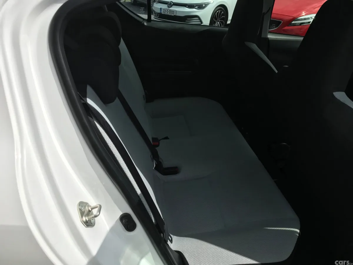Toyota Aqua Hatchback, Petrol Hybrid, 2021, White
