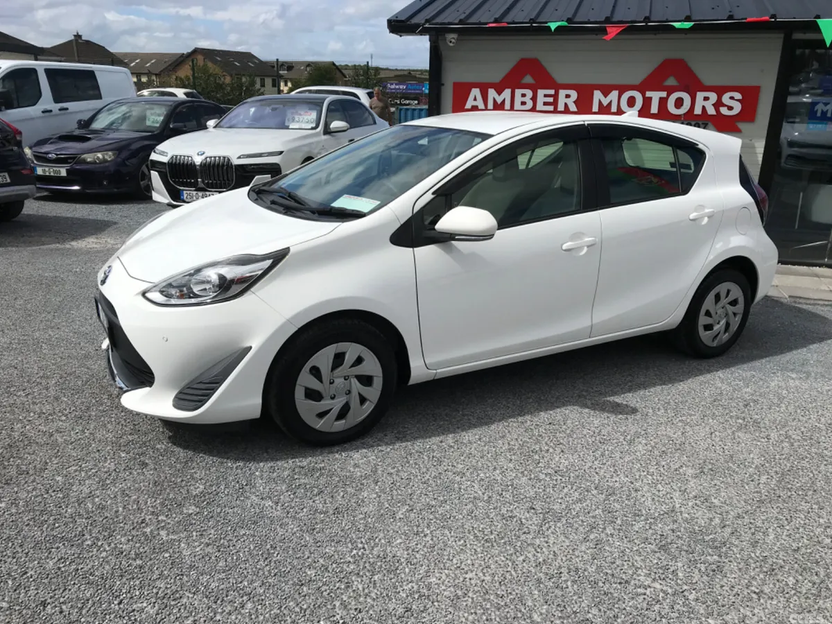 Toyota Aqua Hatchback, Petrol Hybrid, 2021, White