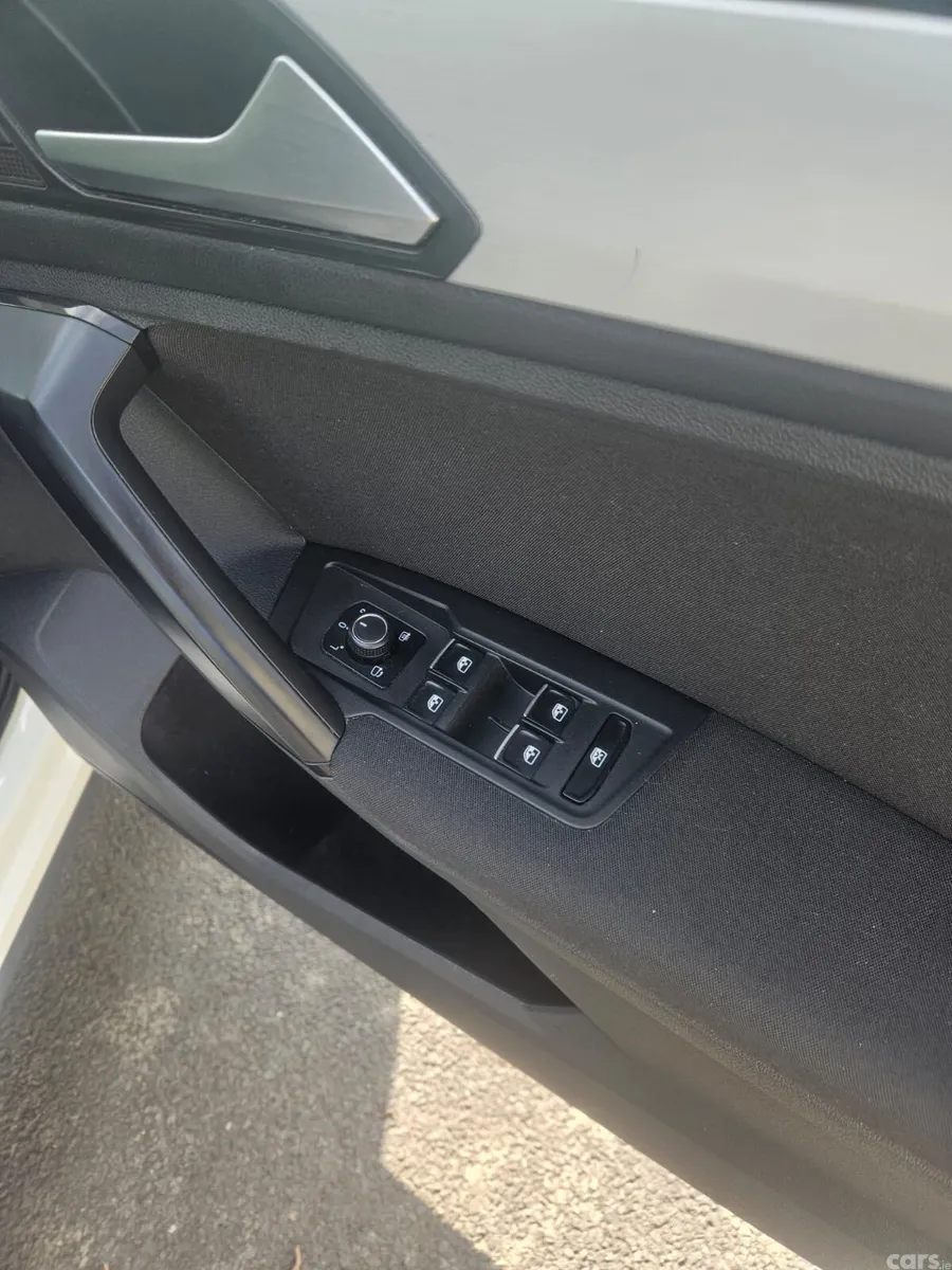 Volkswagen Tiguan SUV, Diesel, 2017, White