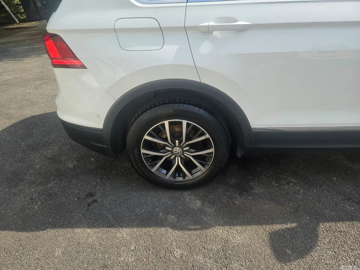 Volkswagen Tiguan SUV, Diesel, 2017, White