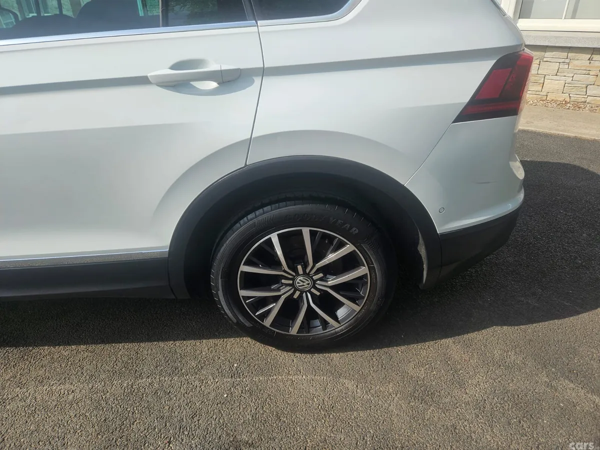 Volkswagen Tiguan SUV, Diesel, 2017, White