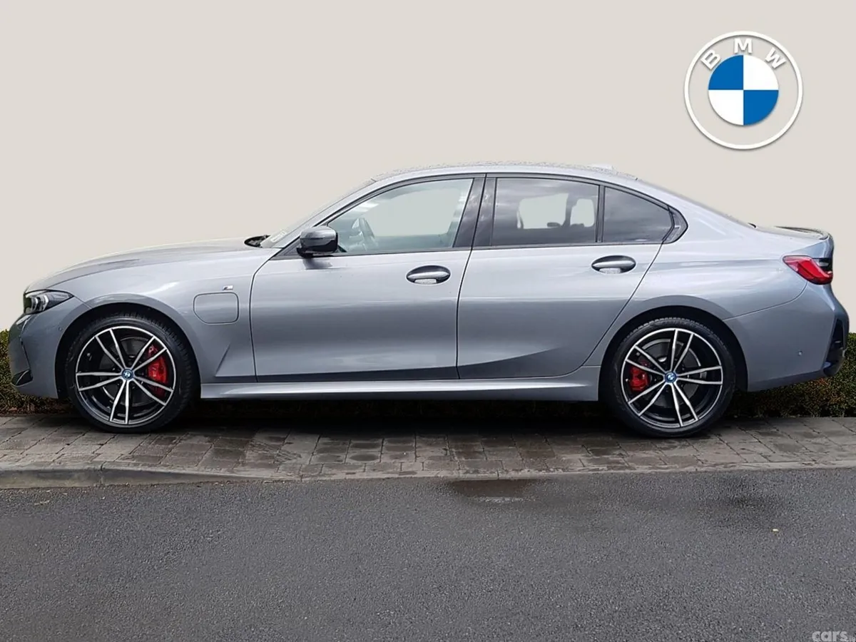 BMW 3-Series Saloon, Petrol Plug-in Hybrid, 2024, Grey