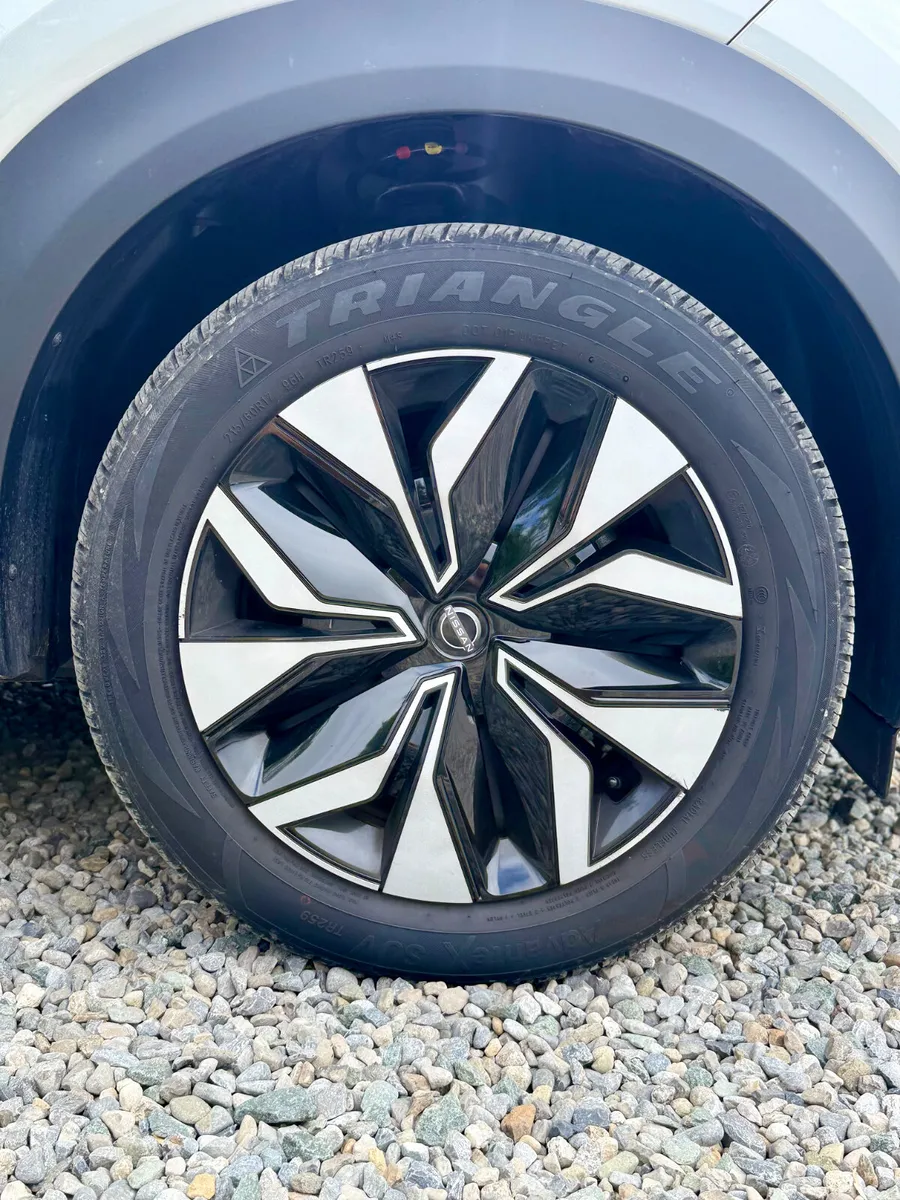 Nissan Juke SUV, Petrol, 2024, Grey