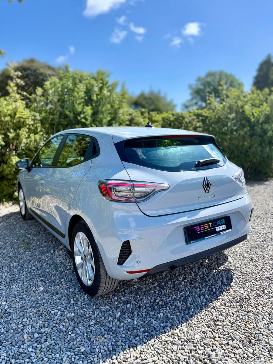 Renault Clio Hatchback, Petrol, 2024, Grey