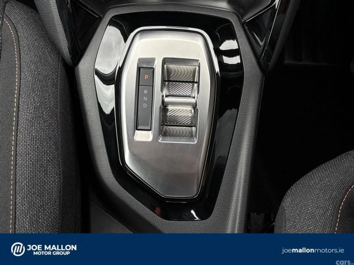 Peugeot 208 Hatchback, Petrol, 2027, Grey