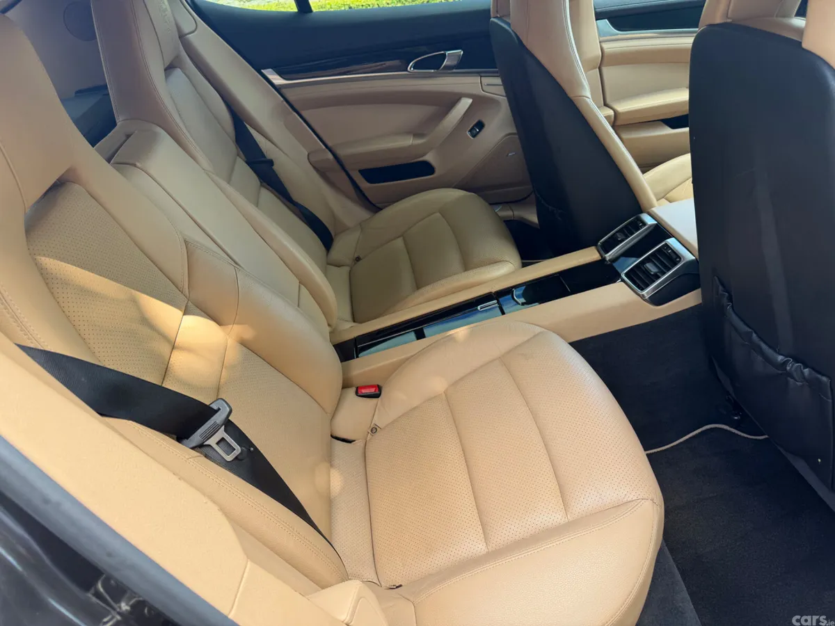 Porsche Panamera Hatchback, Diesel, 2013, Black
