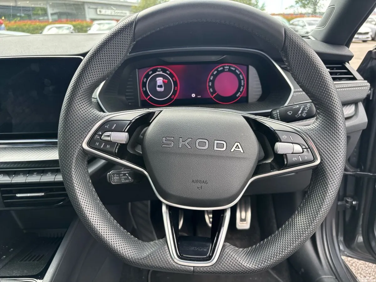 Skoda Octavia Saloon, Diesel, 2026, Grey