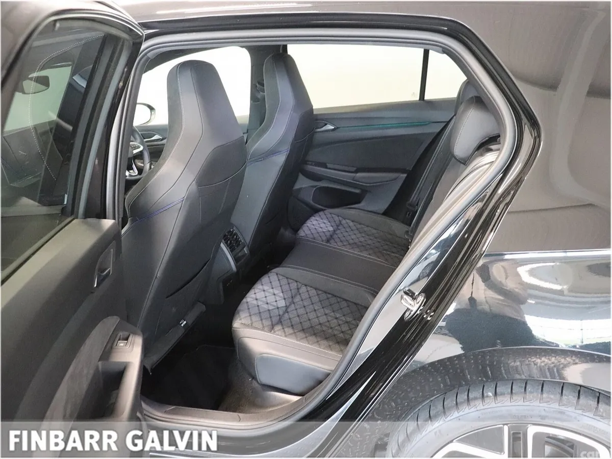 Volkswagen Golf Estate, Petrol, 2025, Black