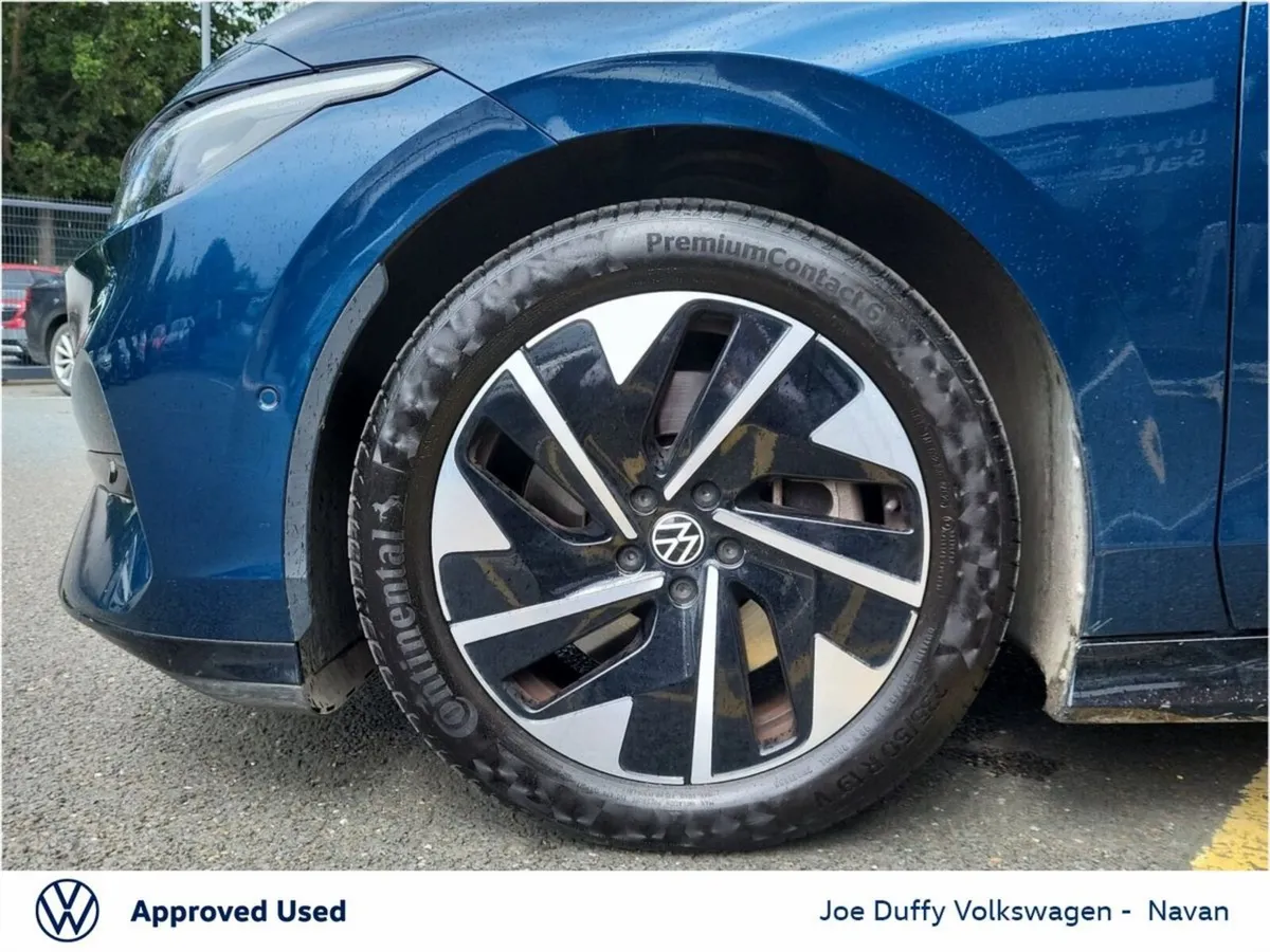 Volkswagen ID.7 Hatchback, Electric, 2025, Blue