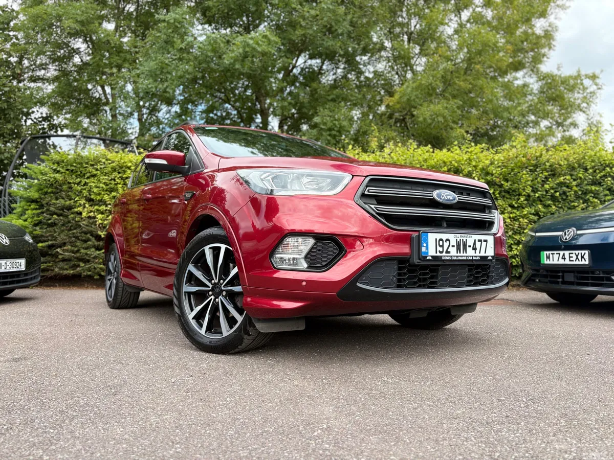 Ford Kuga SUV, Diesel, 2019, Red