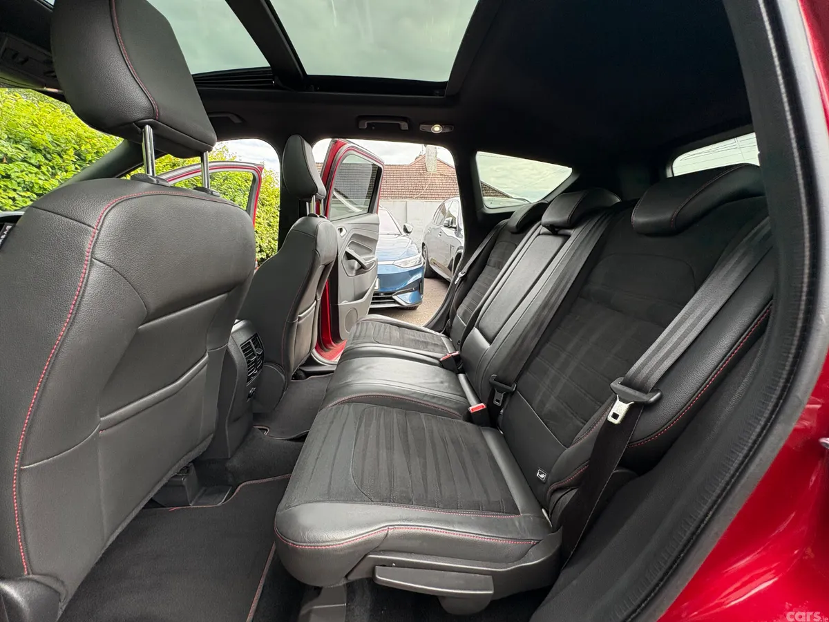 Ford Kuga SUV, Diesel, 2019, Red
