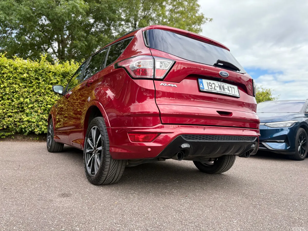 Ford Kuga SUV, Diesel, 2019, Red