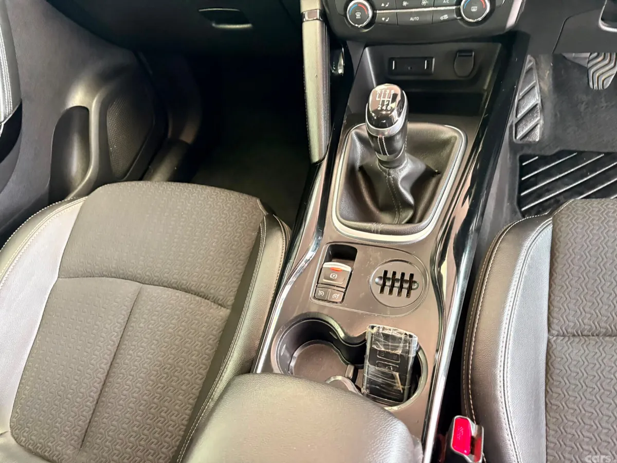 Renault Kadjar SUV, Diesel, 2015, Red