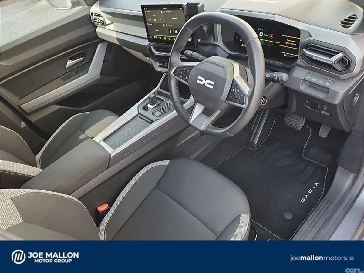 Dacia Bigster Hatchback, Petrol Hybrid, 2025, Grey