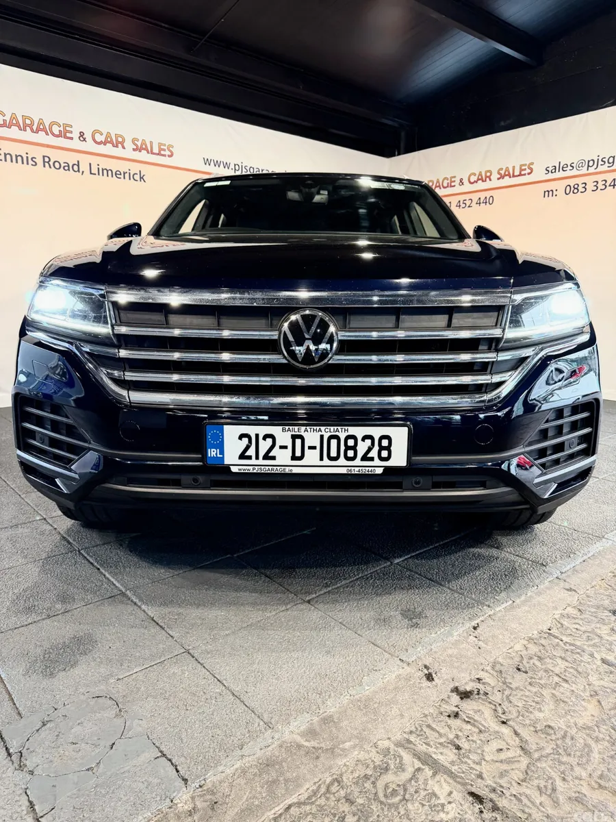 Volkswagen Touareg SUV, Diesel, 2021, Blue