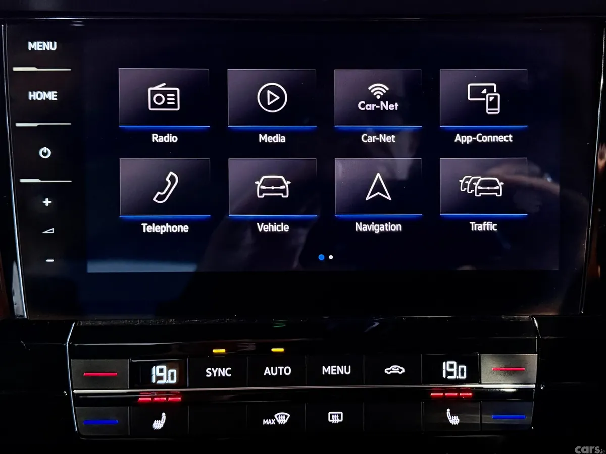 Volkswagen Touareg SUV, Diesel, 2021, Blue