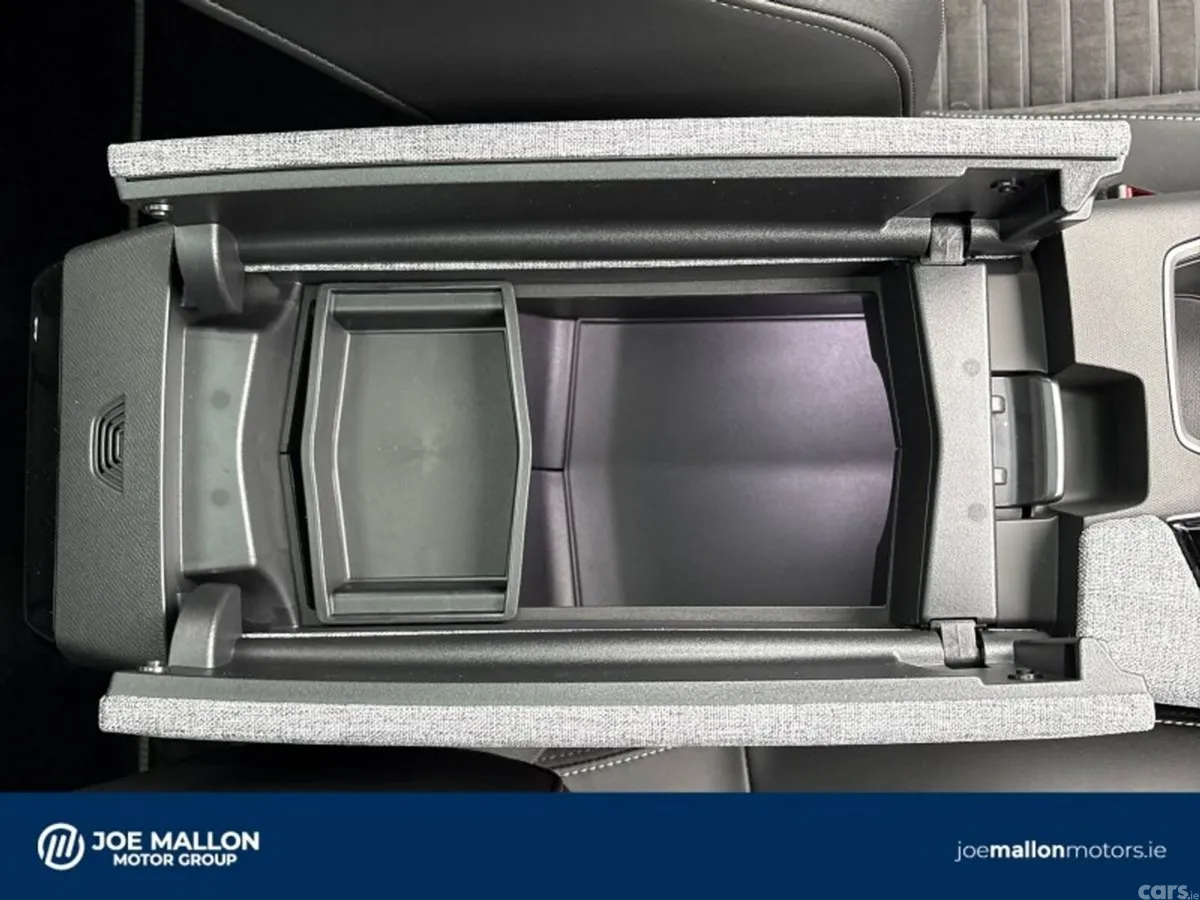 Peugeot 3008 SUV, Petrol Hybrid, 2027, Grey