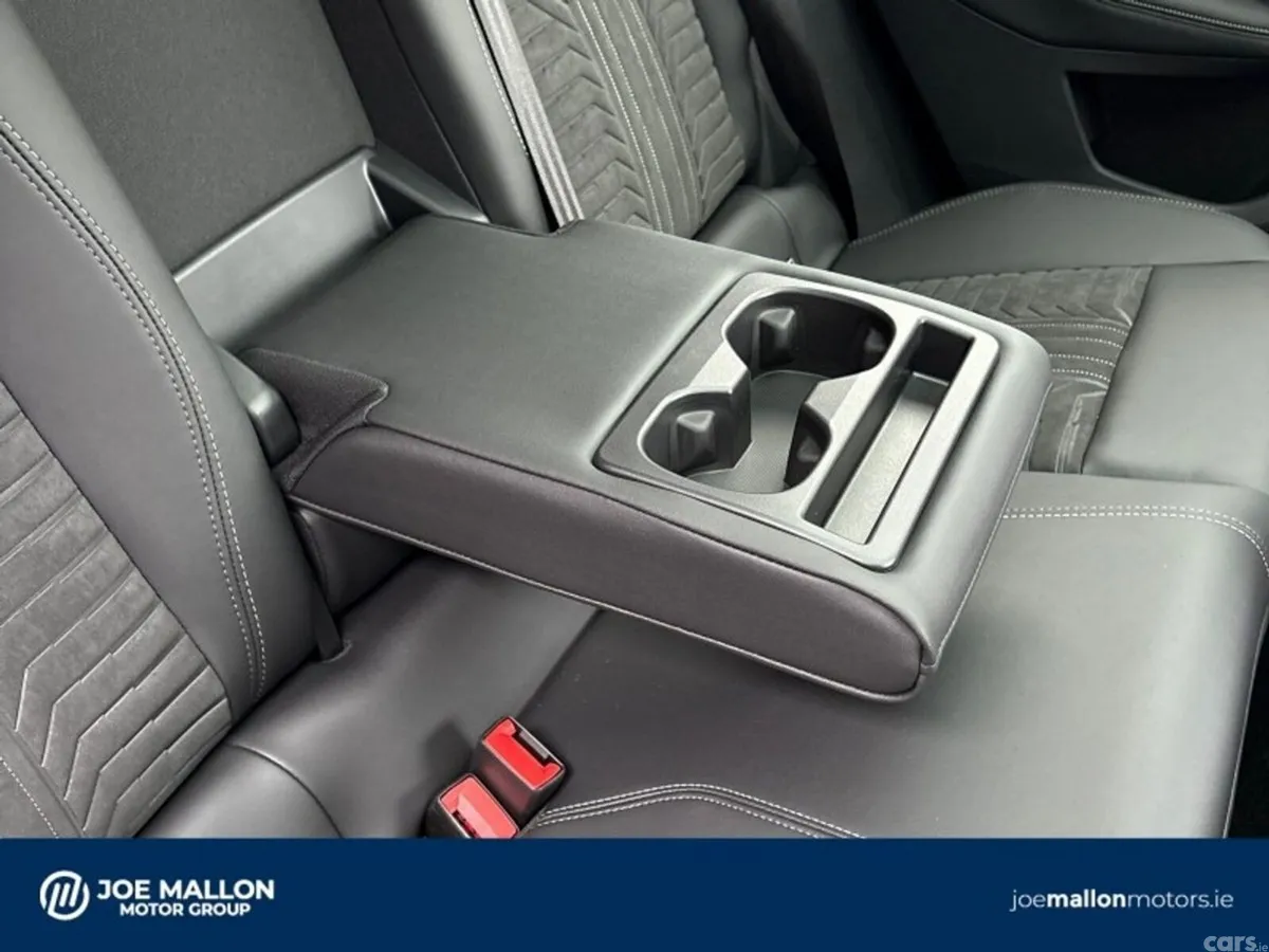 Peugeot 3008 SUV, Petrol Hybrid, 2027, Grey