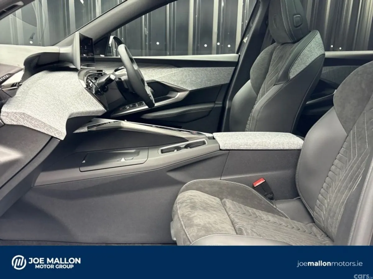 Peugeot 3008 SUV, Petrol Hybrid, 2027, Grey