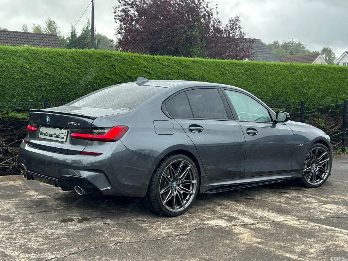 BMW 3-Series Saloon, Petrol Hybrid, 2022, Grey