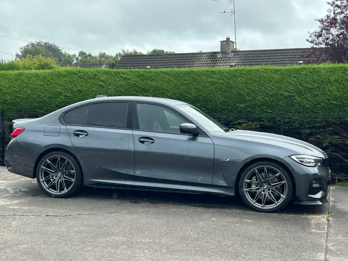 BMW 3-Series Saloon, Petrol Hybrid, 2022, Grey